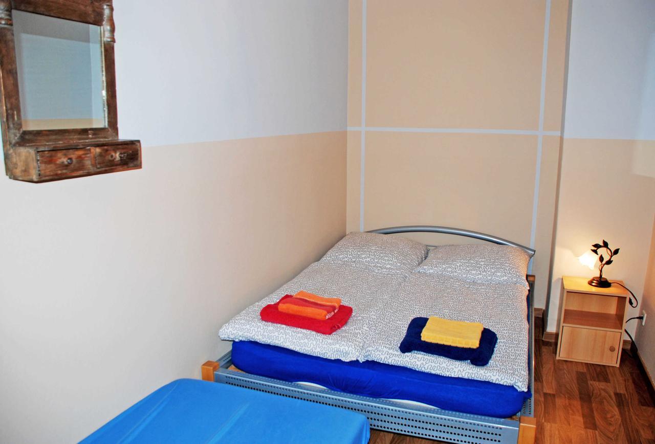 Ferienwohnungen Im Gutshaus Gnies Dış mekan fotoğraf
