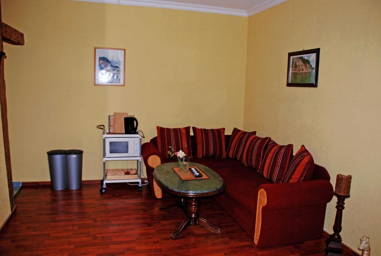 Ferienwohnungen Im Gutshaus Gnies Dış mekan fotoğraf