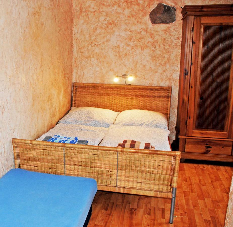 Ferienwohnungen Im Gutshaus Gnies Dış mekan fotoğraf