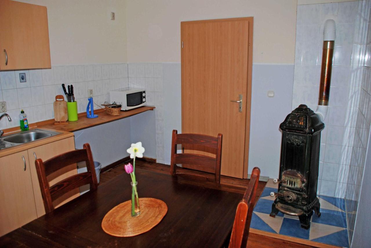 Ferienwohnungen Im Gutshaus Gnies Dış mekan fotoğraf