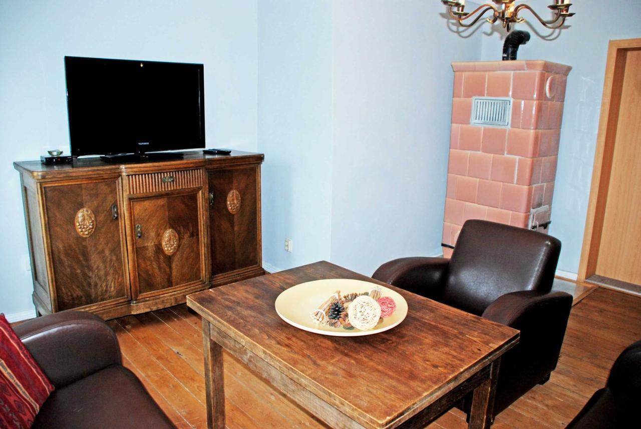 Ferienwohnungen Im Gutshaus Gnies Dış mekan fotoğraf